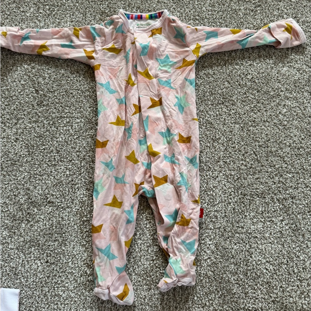 Magnetic me footies